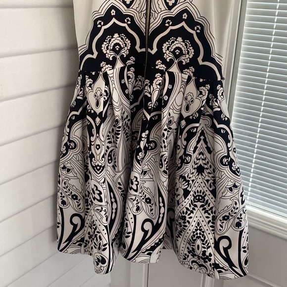 Juicy Couture Angel Deco Pleated Zip Cocktail Dress - Picture 10 of 11